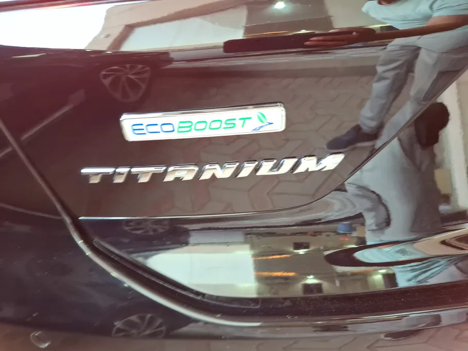 2023 Ford Taurus Titanium 
