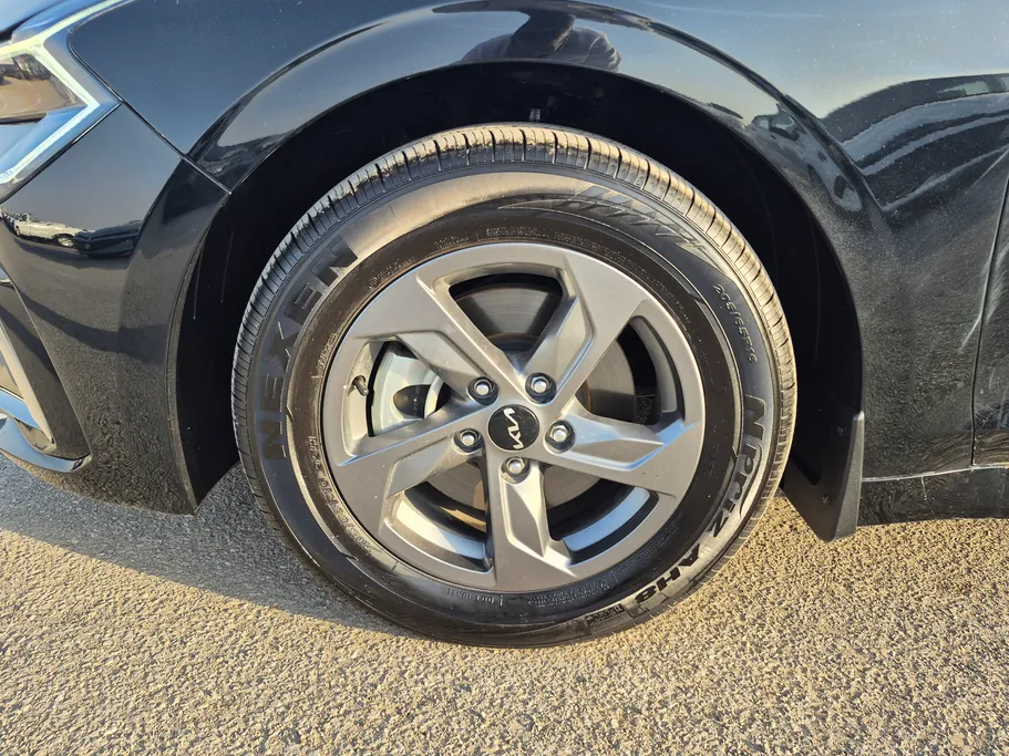 2026 Kia K5 LX 
