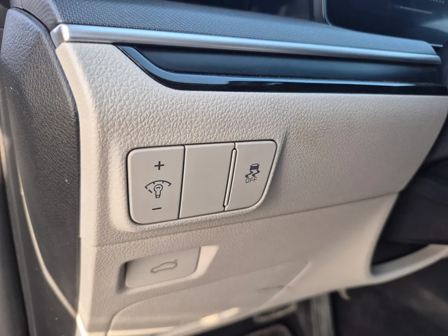 2026 Kia K5 LX 