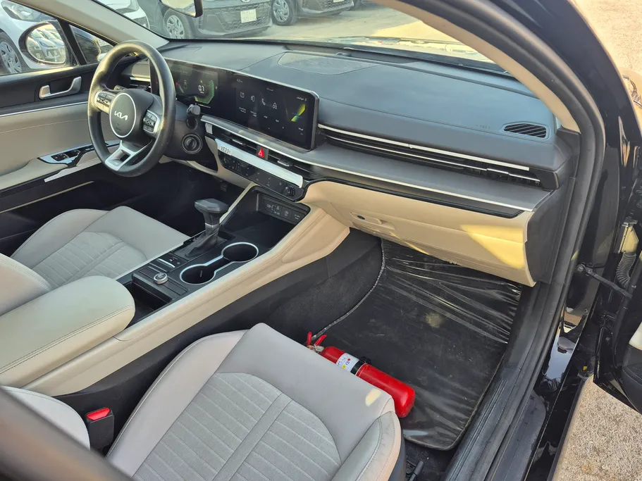 2026 Kia K5 LX 