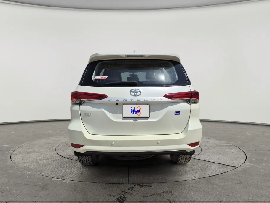 2022 Toyota Fortuner GX2 4x4 