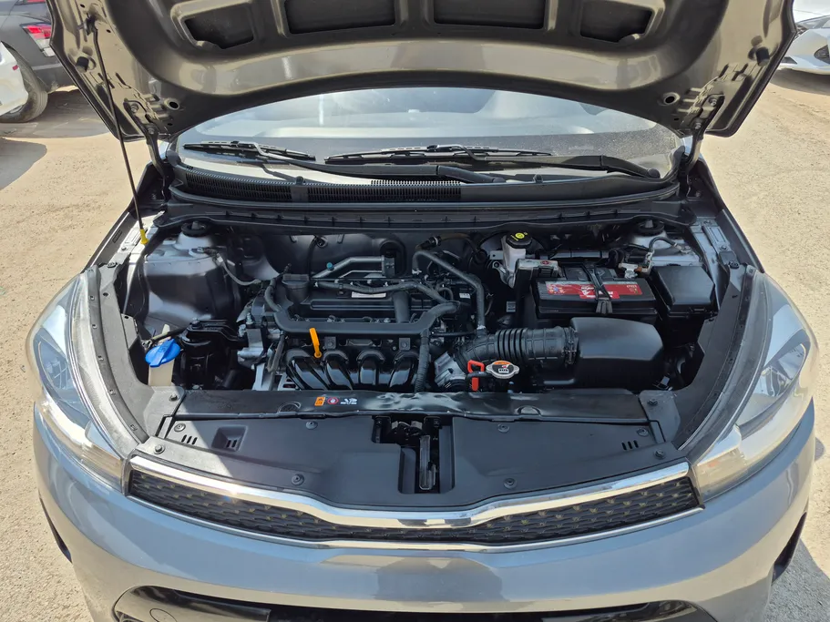 2022 Kia Pegas LX 