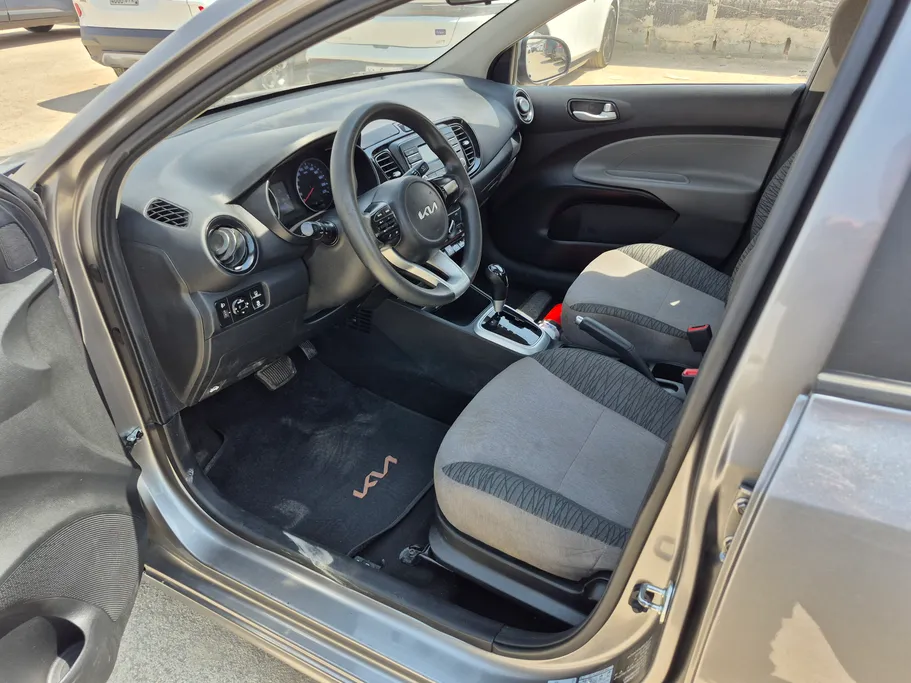 2022 Kia Pegas LX 