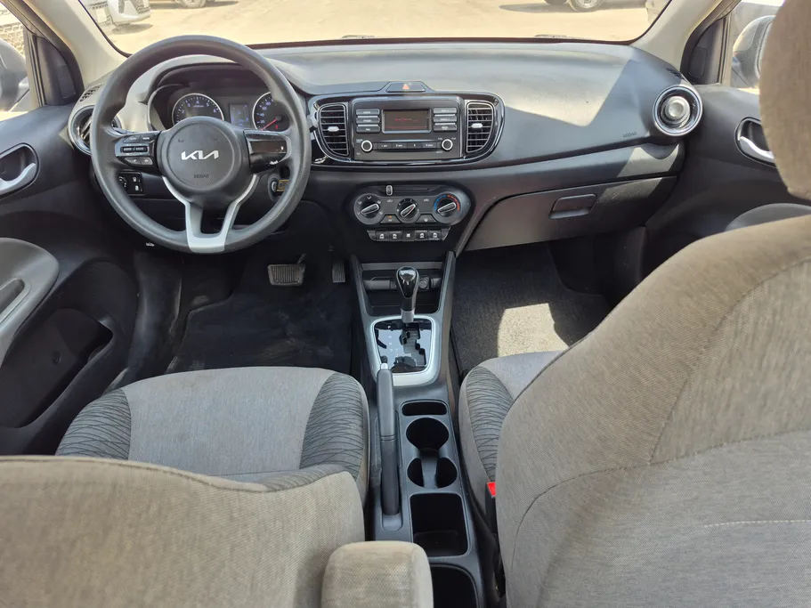 2022 Kia Pegas LX 