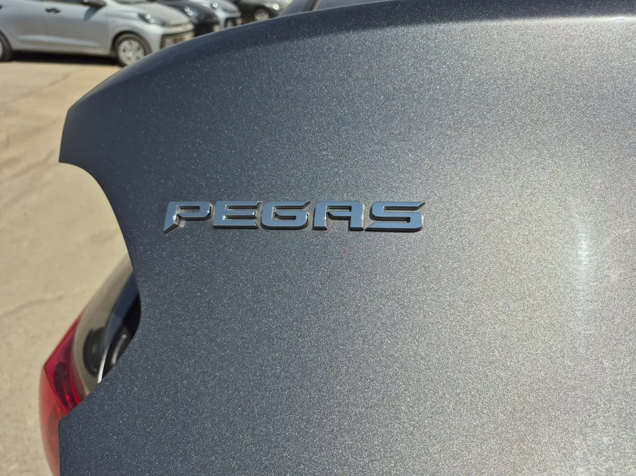 2022 Kia Pegas LX 