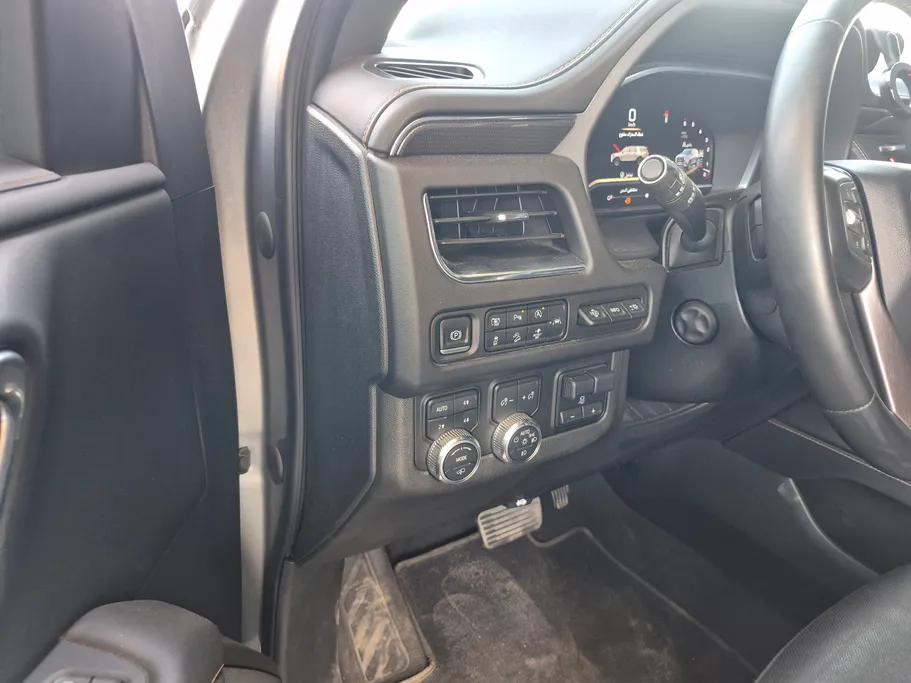 2023 GMC Yukon AT4 