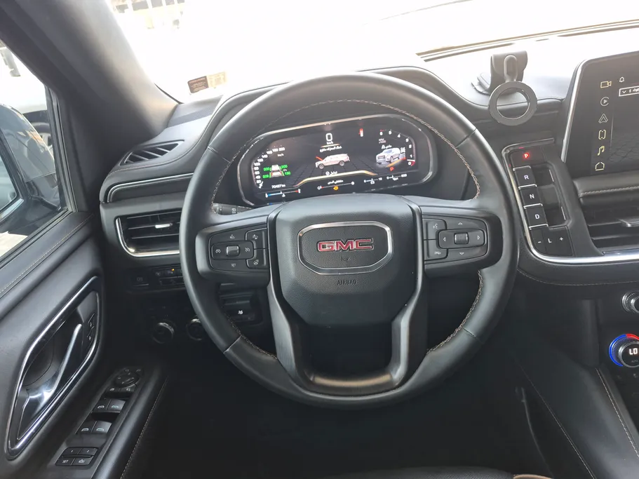 2023 GMC Yukon AT4 