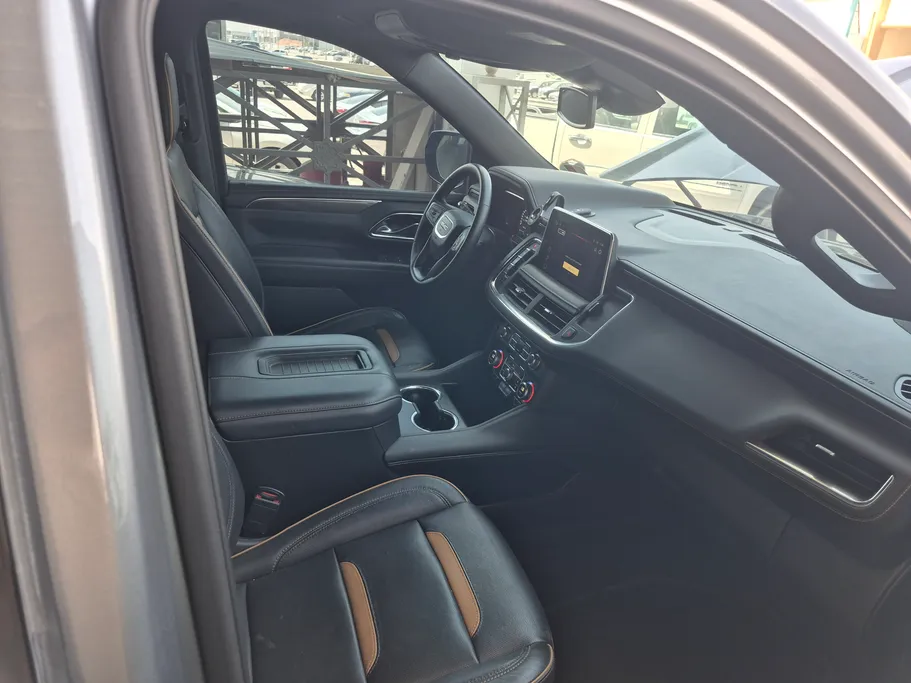 2023 GMC Yukon AT4 
