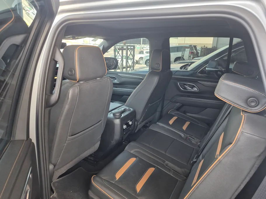 2023 GMC Yukon AT4 