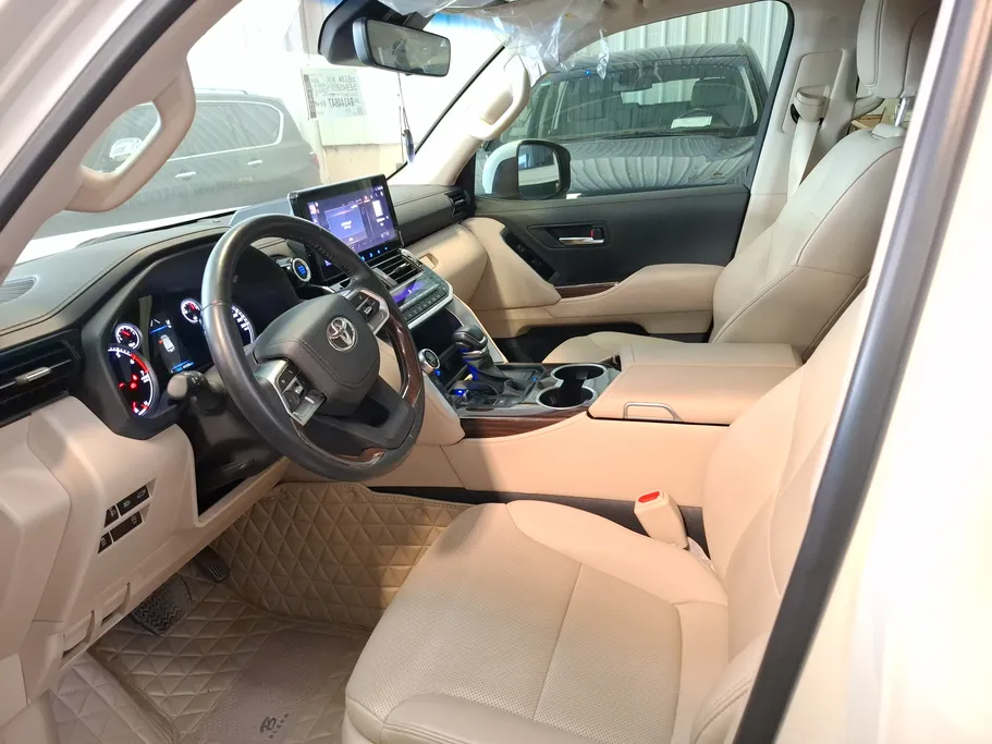 2024 Toyota Land Cruiser GXR5 