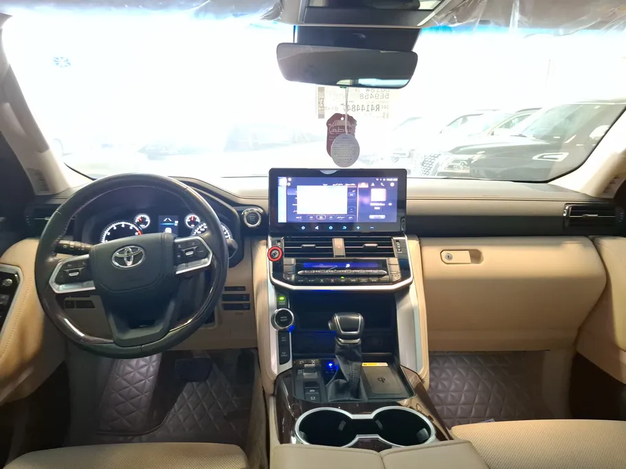 2024 Toyota Land Cruiser GXR5 