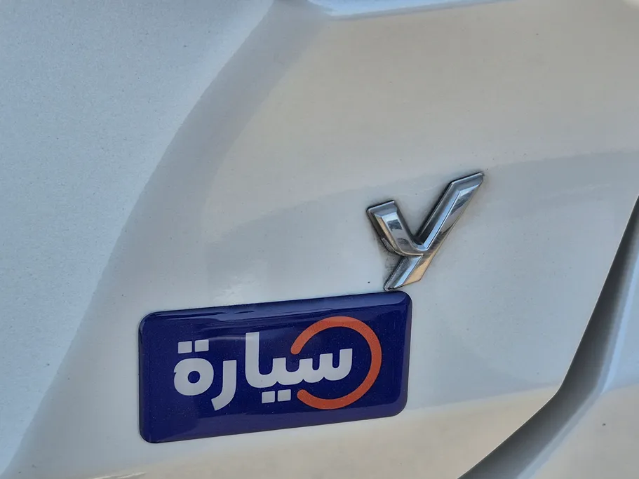 تويوتا يارس Y 2023 
