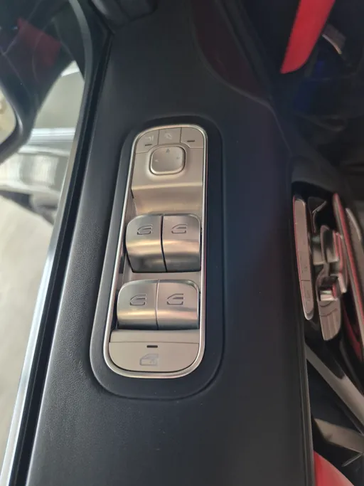 2025 Mercedes G Class 63 