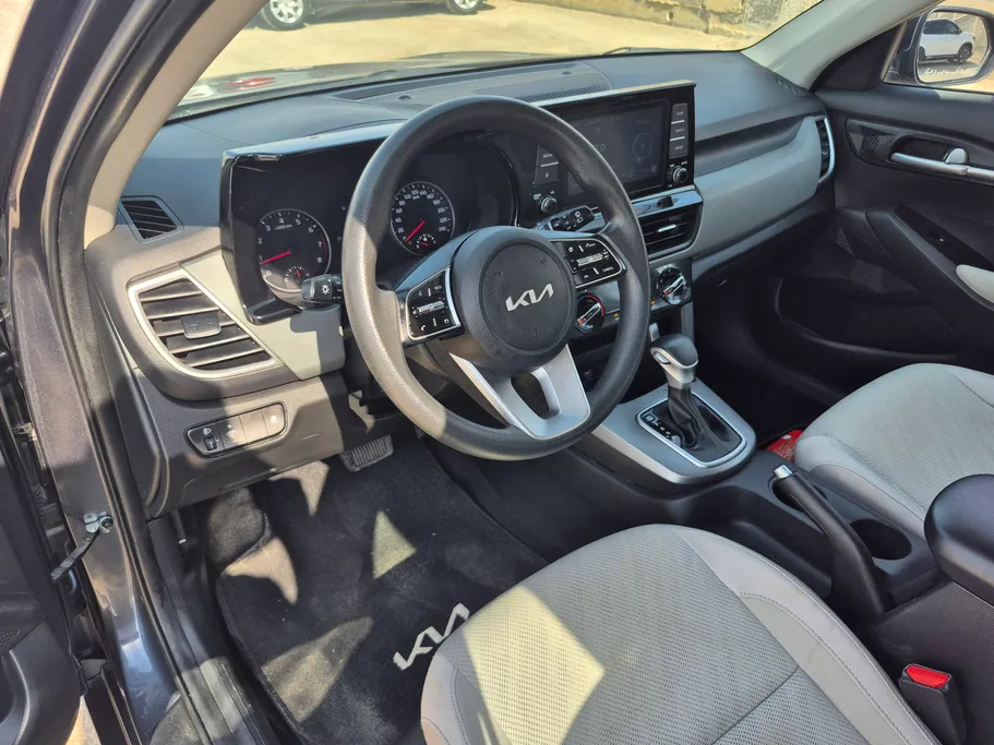 2023 Kia Seltos LX 