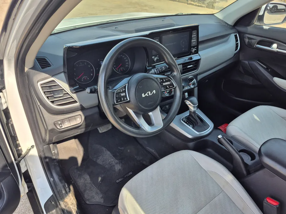 2023 كيا Seltos LX 
