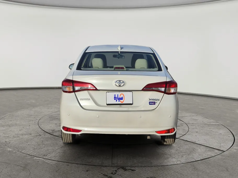 2022 Toyota Yaris  Y 