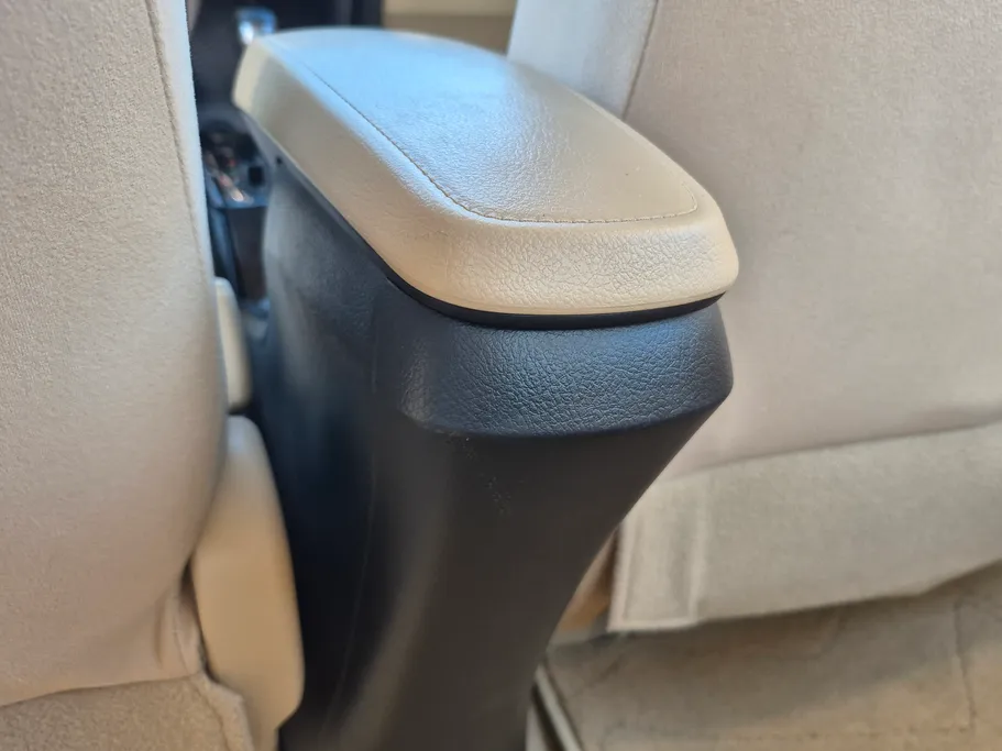 2022 Toyota Yaris  Y 