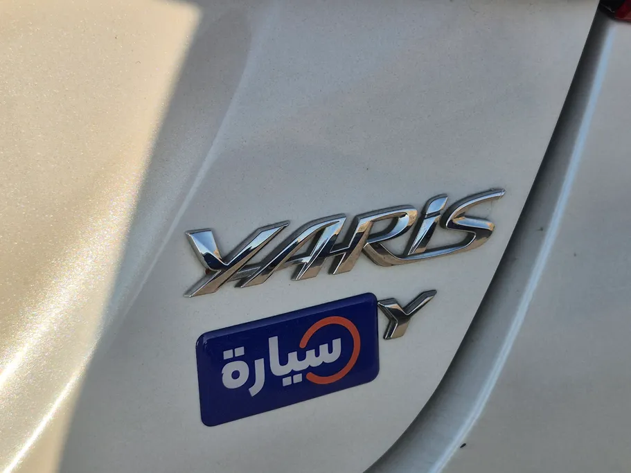 2022 Toyota Yaris  Y 