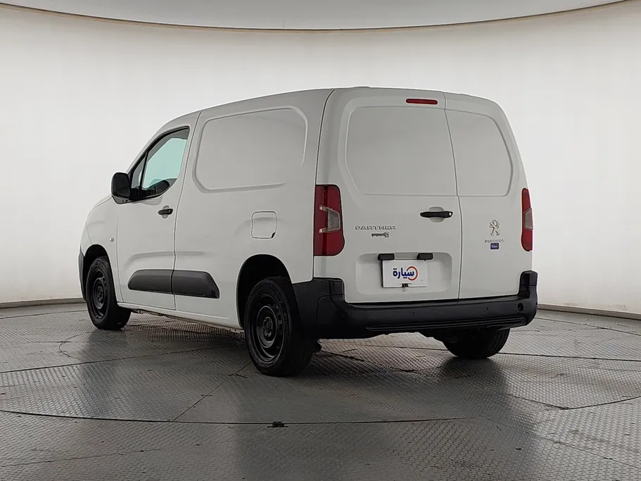 2021 Peugeot Partner Short van 