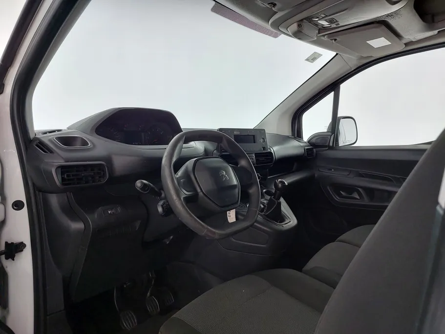 2021 Peugeot Partner Short van 