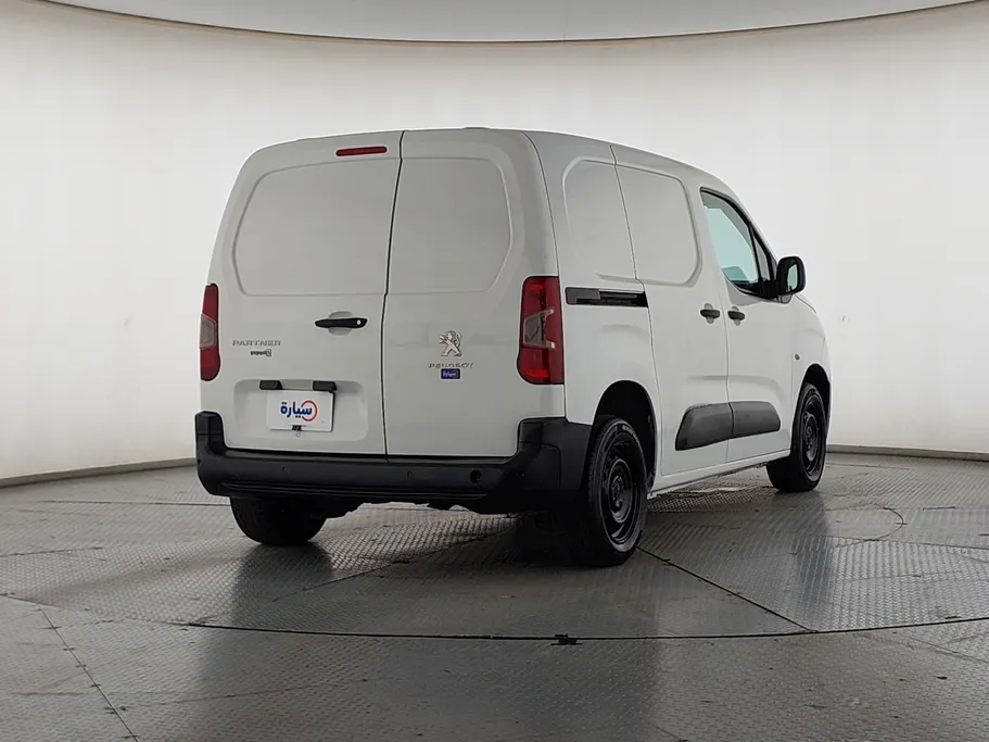2021 Peugeot Partner Short van 