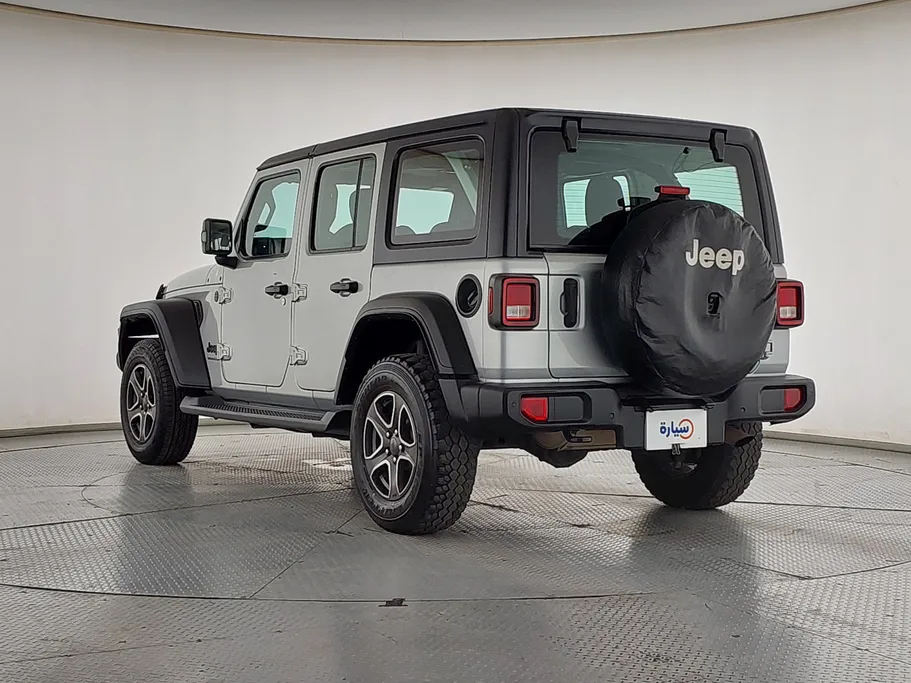 2023 جيب Wrangler سبورت 