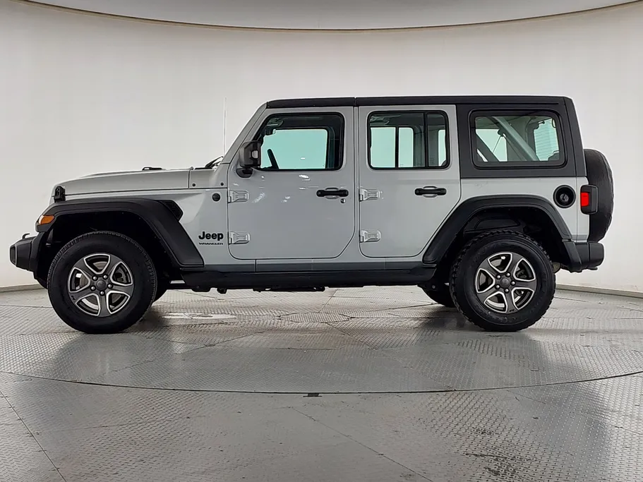 2023 جيب Wrangler سبورت 