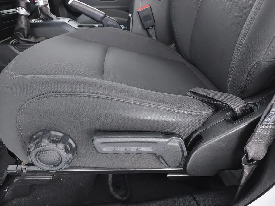 2023 جيب Wrangler سبورت 