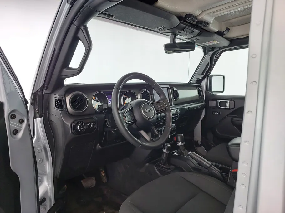 2023 جيب Wrangler سبورت 