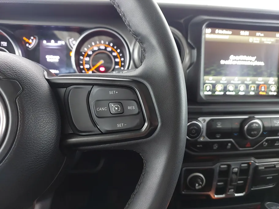 2023 جيب Wrangler سبورت 