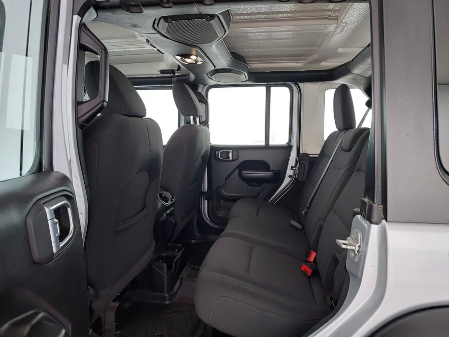 2023 جيب Wrangler سبورت 