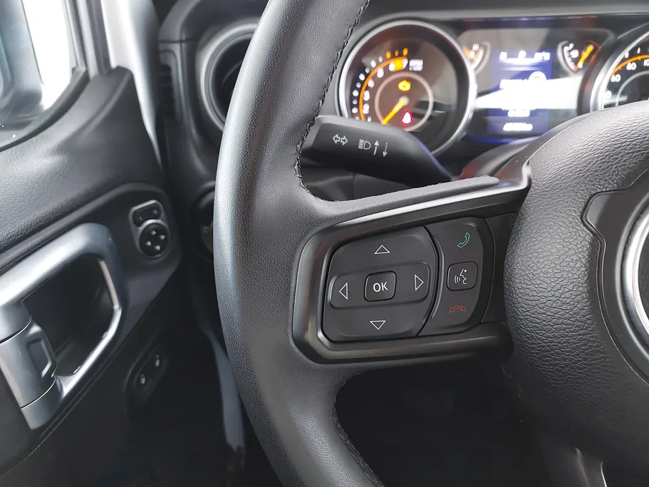 2023 جيب Wrangler سبورت 