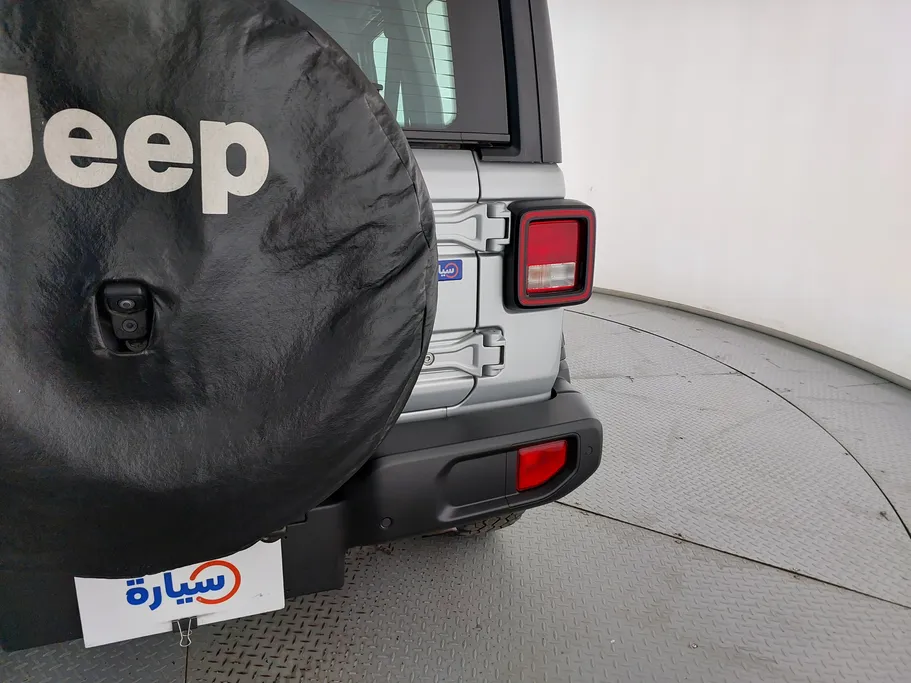 2023 جيب Wrangler سبورت 