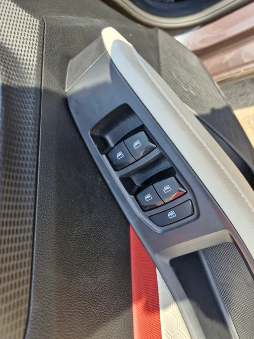 2024 MG GT STD 