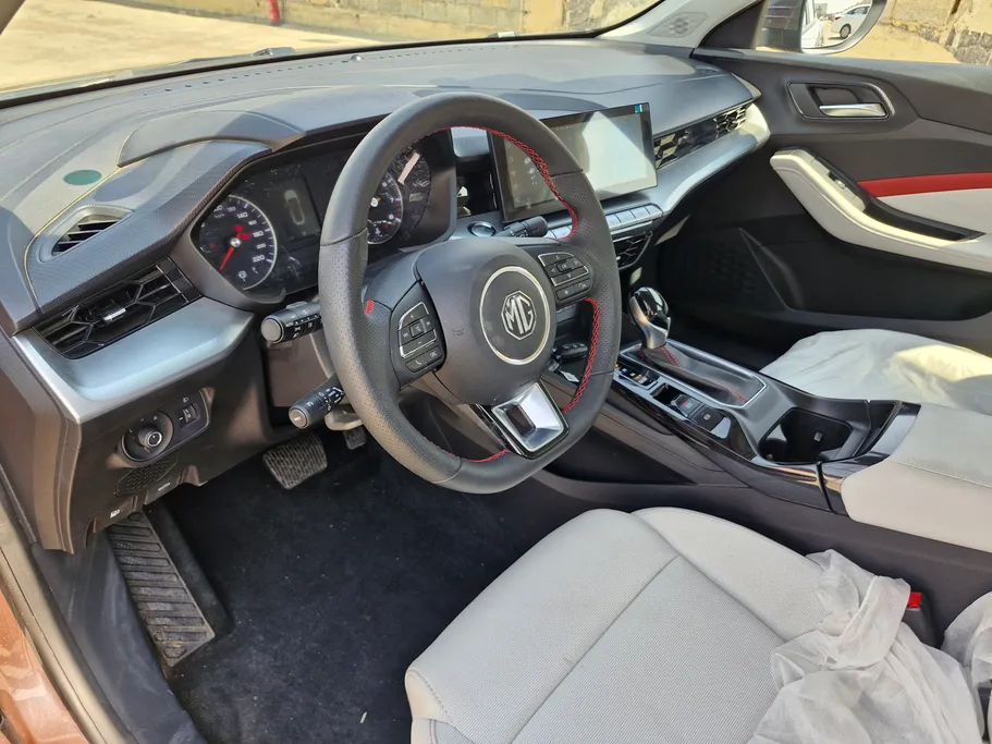 2024 MG GT STD 