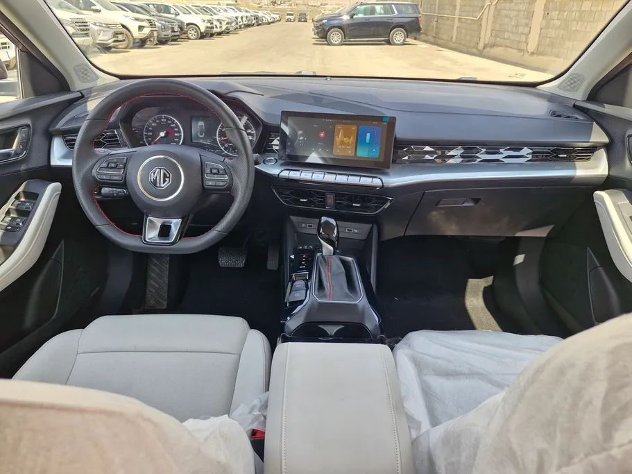 2024 MG GT STD 