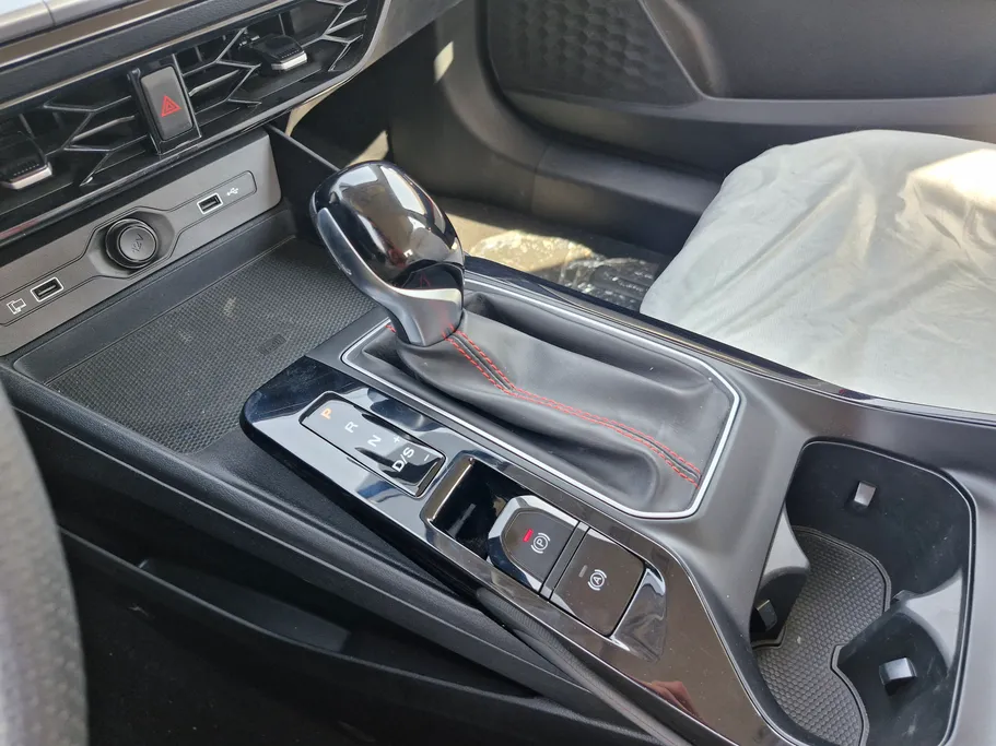 2024 MG GT STD 