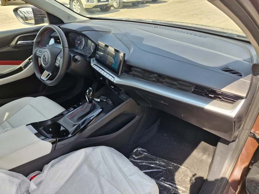 2024 MG GT STD 