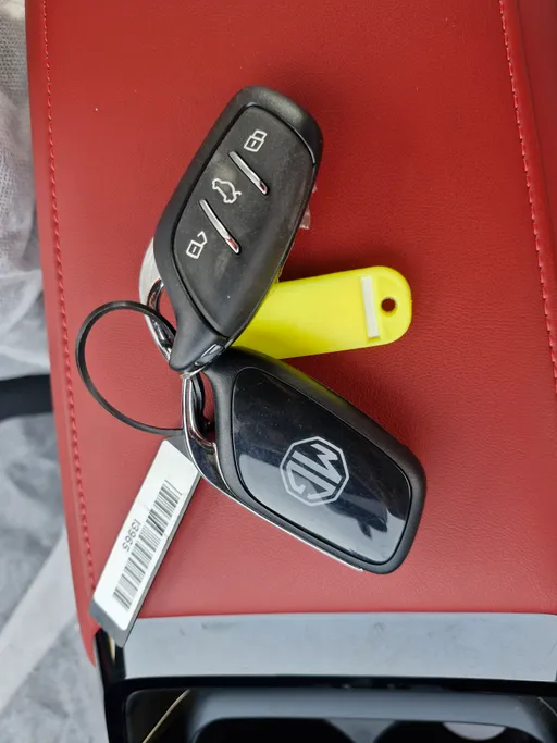 2024 MG GT COM 