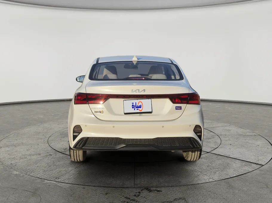 2024 كيا Cerato LX 