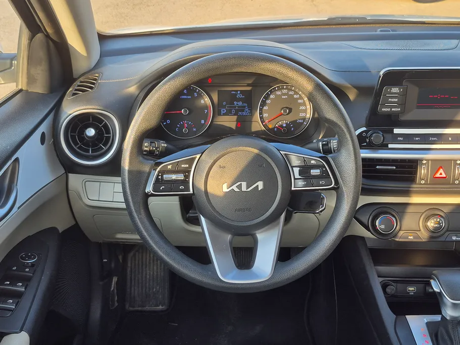 2024 كيا Cerato LX 