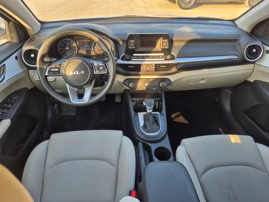 2024 كيا Cerato LX 