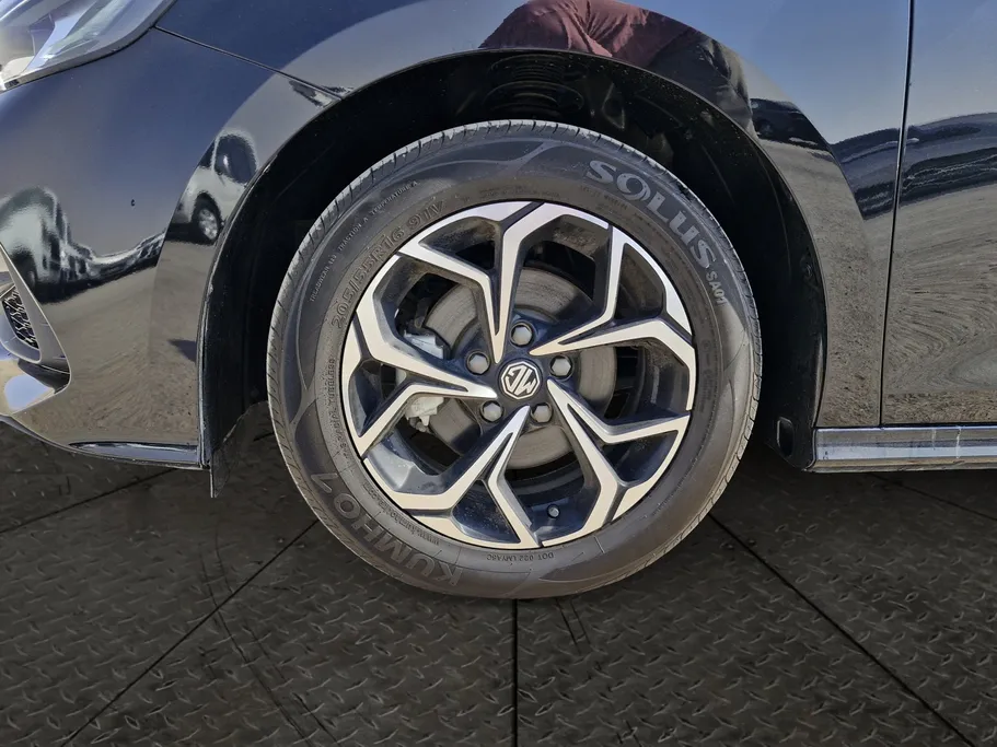 2024 MG GT STD 