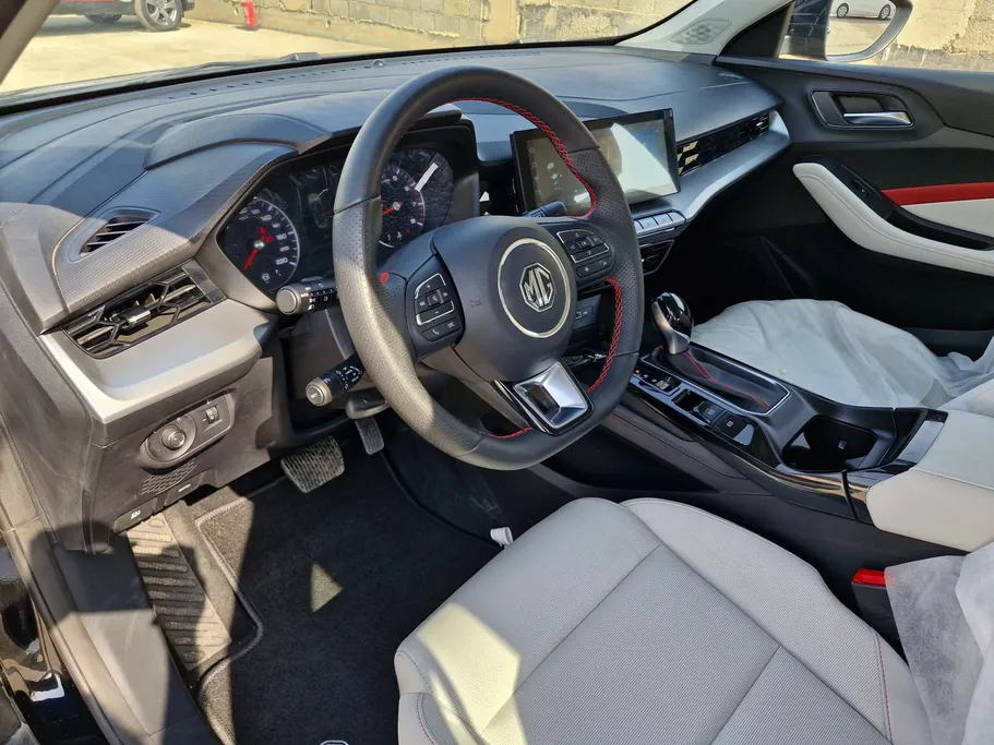 2024 MG GT STD 