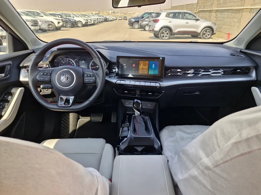 2024 MG GT STD 