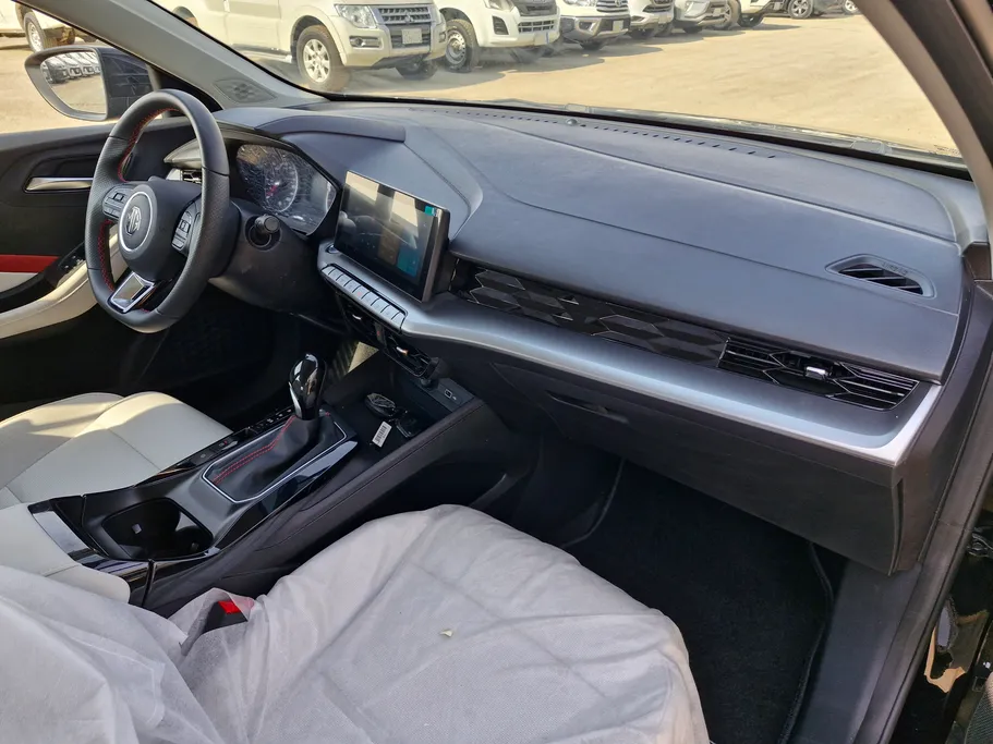 2024 MG GT STD 