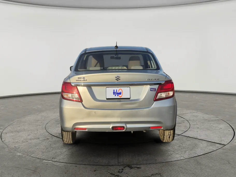 2025 سوزوكي Dzire GLX 