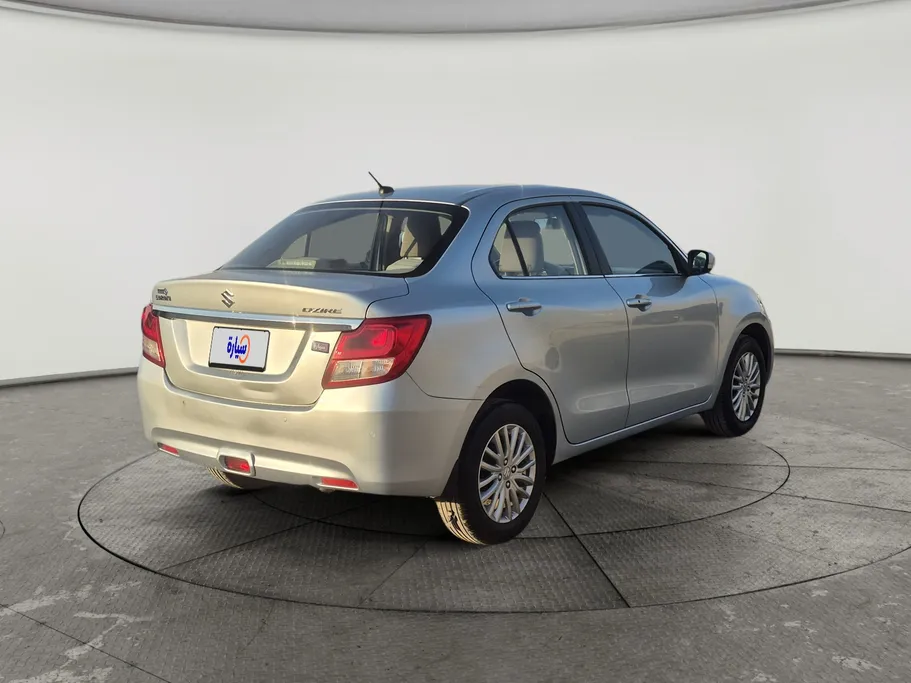 2025 سوزوكي Dzire GLX 