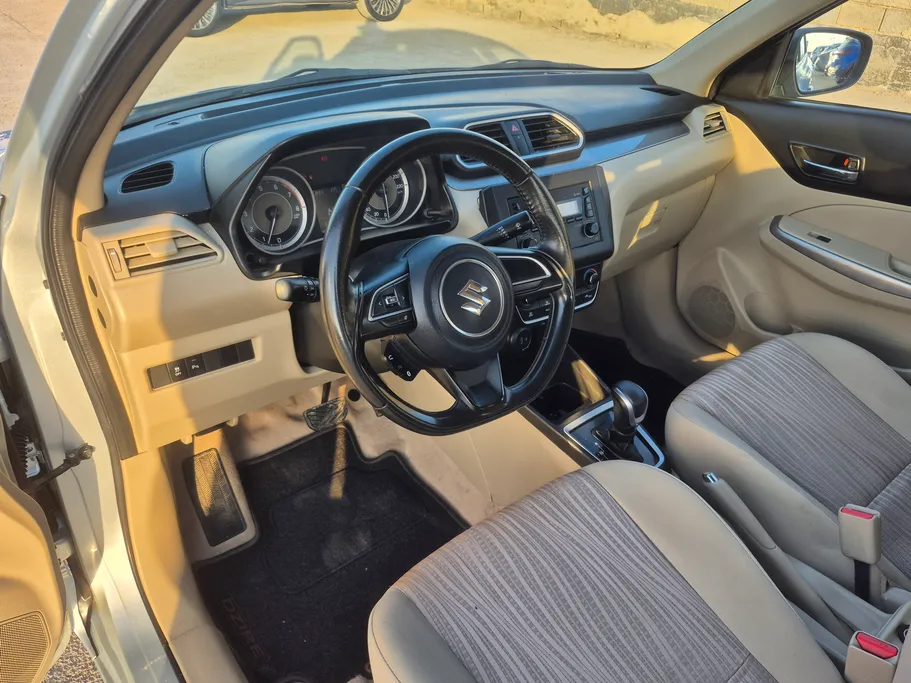 2025 سوزوكي Dzire GLX 