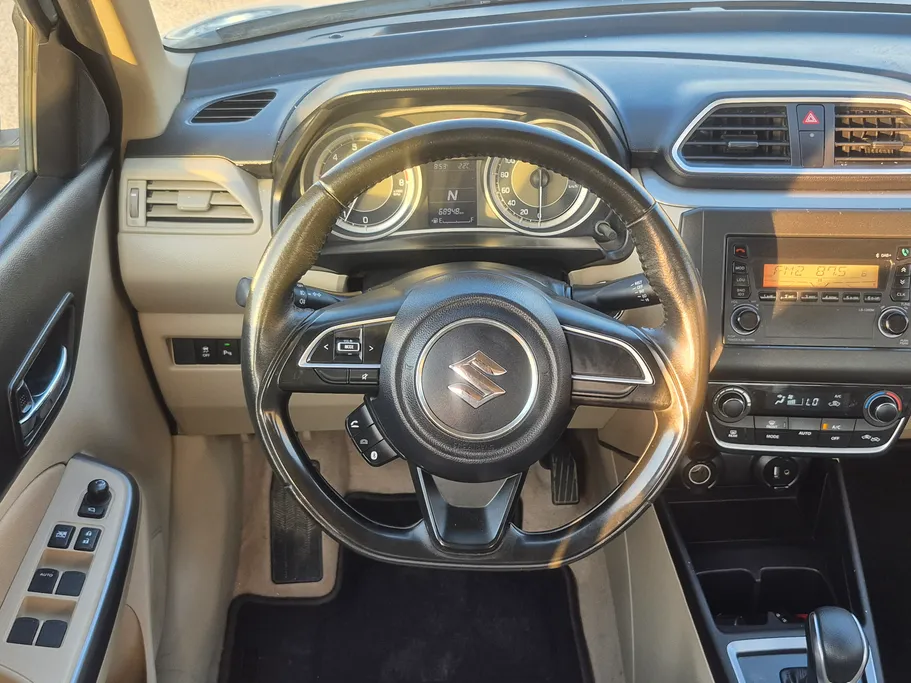 2025 سوزوكي Dzire GLX 